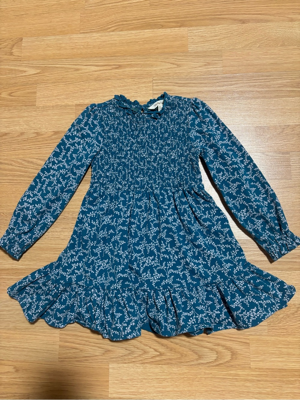 “Matilda Jane” smocked dress size 4 In EUC